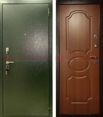 Зеленая железная дверь с порошковым напылением ДП-307 в Видном