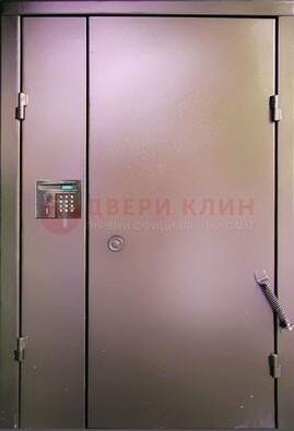 Коричневая стальная дверь в подъезд ДПД-1 в Видном