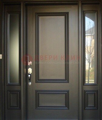 Парадная дверь с отделкой массив ДПР-65 в загородный дом в Видном