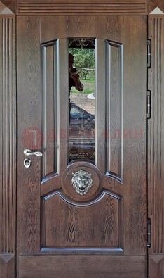 Коричневая уличная дверь со стеклом и ковкой ДСК-107 в Видном