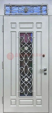 Белая железная дверь со стеклом и ковкой с верхней фрамугой ДСК-112 в Видном