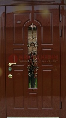 Красивая металлическая дверь со стеклом и ковкой ДСК-33 в Видном