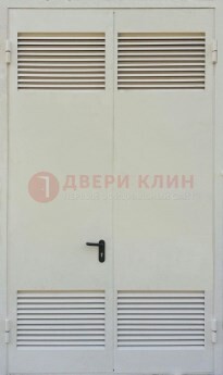 Белая металлическая техническая дверь с вентиляционной решеткой ДТ-6 в Видном